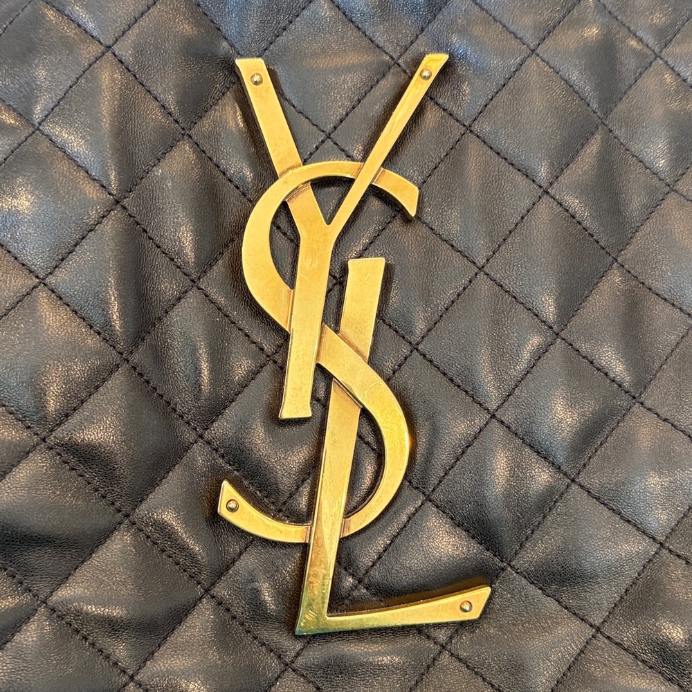 Yves Saint Laurent Icare lambskin quilted Tote Bag w/ pochette - Picture 6 of 16